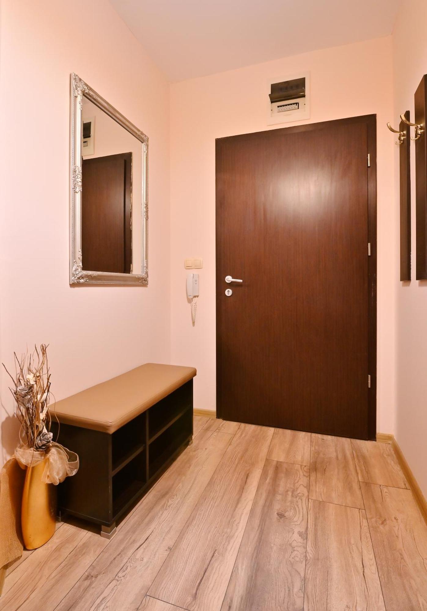 Luxury Apartment Zlatna Kotva โกลเดน แซนส์ ภายนอก รูปภาพ
