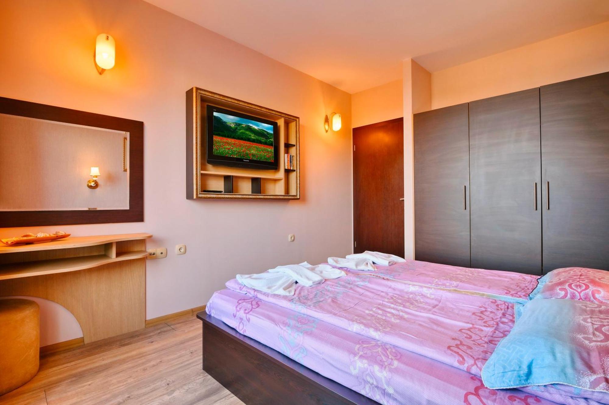 Luxury Apartment Zlatna Kotva โกลเดน แซนส์ ภายนอก รูปภาพ